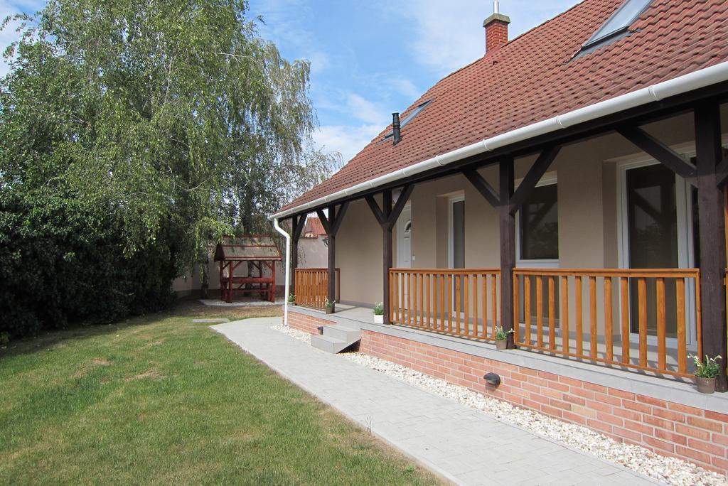 Hévíz Appartement Mezzanine מראה חיצוני תמונה